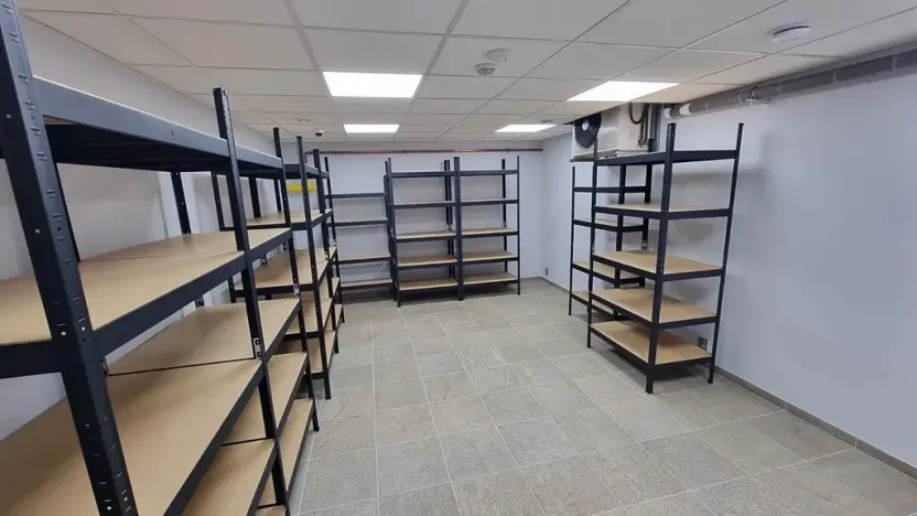 Prodej skladu, Praha, Na dlouhém lánu, 143 m2