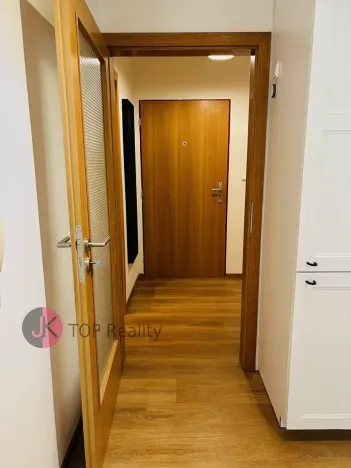 Pronájem bytu 1+1, Praha - Žižkov, Husitská, 34 m2