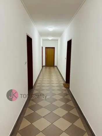 Pronájem bytu 1+1, Praha - Žižkov, Husitská, 34 m2