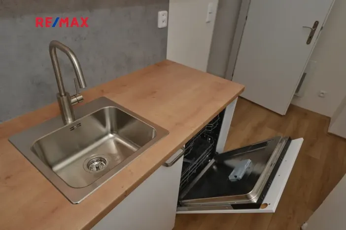 Pronájem bytu 2+1, Plzeň, Hálkova, 62 m2