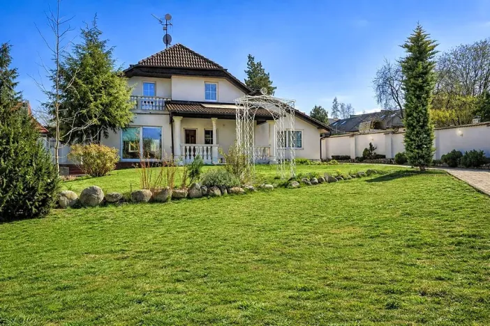 Pronájem rodinného domu, Roztoky, U háje, 230 m2