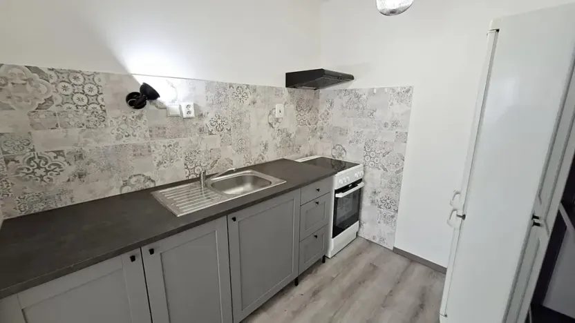 Pronájem bytu 2+kk, Praha - Střížkov, Roudnická, 56 m2