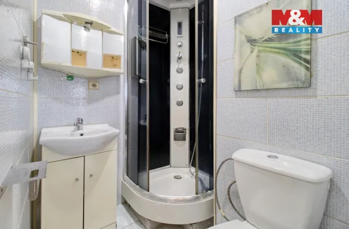 Prodej bytu 2+1, Chomutov, Kamenná, 68 m2