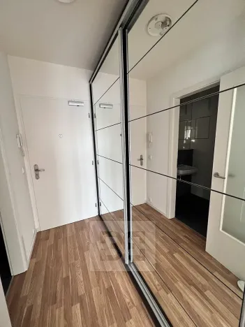 Pronájem bytu 1+kk, Praha - Libeň, Novovysočanská, 25 m2