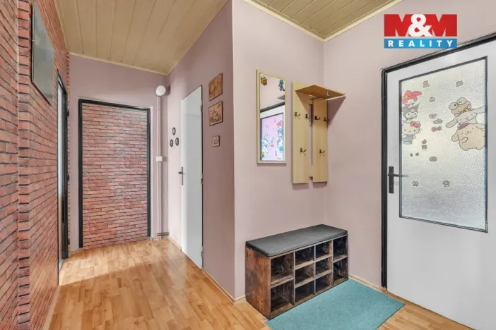 Prodej bytu 3+1, Prachovice, Bučina, 64 m2