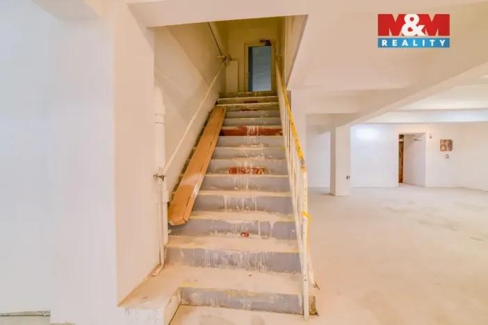 Pronájem obchodního prostoru, Cheb, Svobody, 260 m2