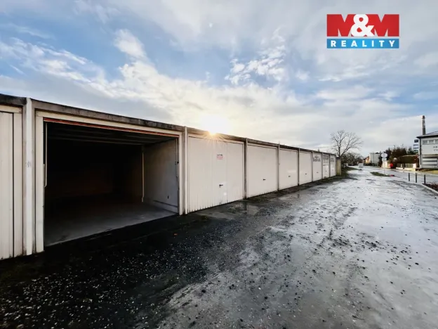 Pronájem garáže, Nymburk, Topolová, 18 m2