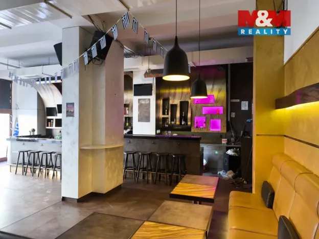 Pronájem restaurace, Ostrava - Moravská Ostrava, Nádražní, 242 m2