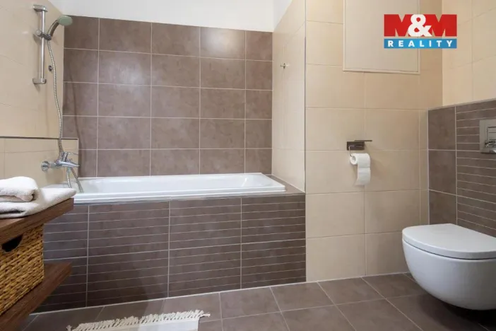 Pronájem bytu 2+kk, Ostrava, Jantarová, 56 m2