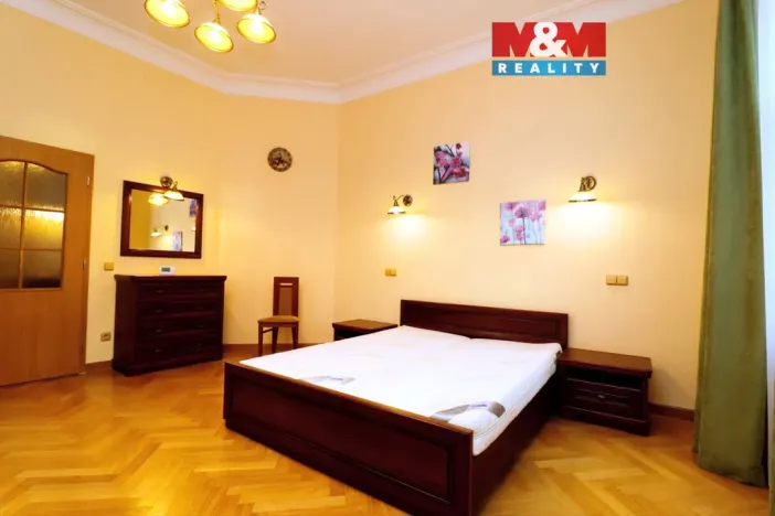 Pronájem bytu 1+1, Karlovy Vary, Svahová, 50 m2