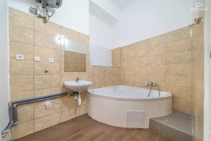 Prodej bytu 3+kk, Praha - Nové Město, Lípová, 77 m2