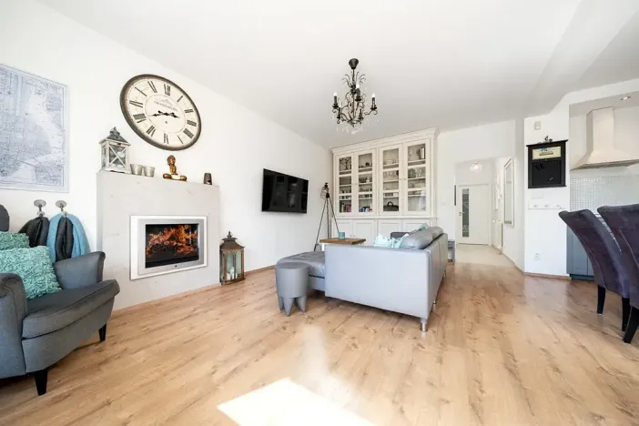 Prodej rodinného domu, Praha - Cholupice, Zálužická, 153 m2