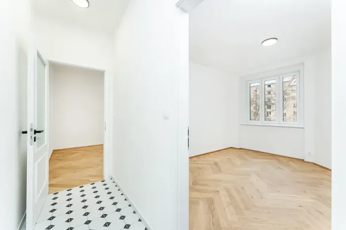 Prodej bytu 2+kk, Praha - Vršovice, Oblouková, 58 m2