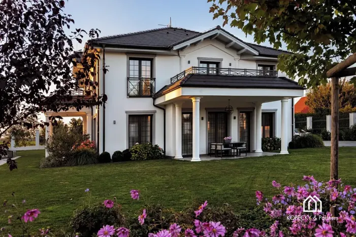 Prodej rodinného domu, Přezletice, Čakovická, 405 m2