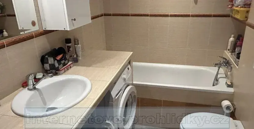 Pronájem pokoje, Praha - Troja, Krosenská, 18 m2