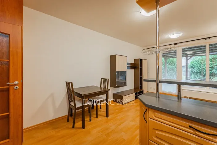 Prodej bytu 2+kk, Praha - Kbely, Herlíkovická, 50 m2