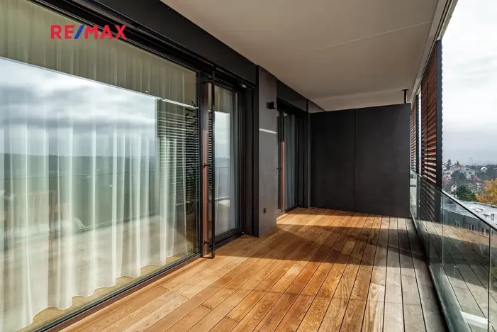 Prodej bytu 2+kk, Praha - Smíchov, Podbělohorská, 61 m2