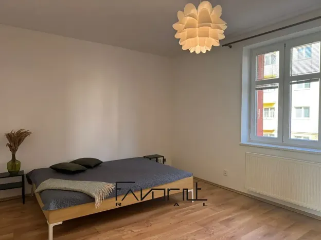 Pronájem bytu 1+1, Ostrava, Korunní, 53 m2