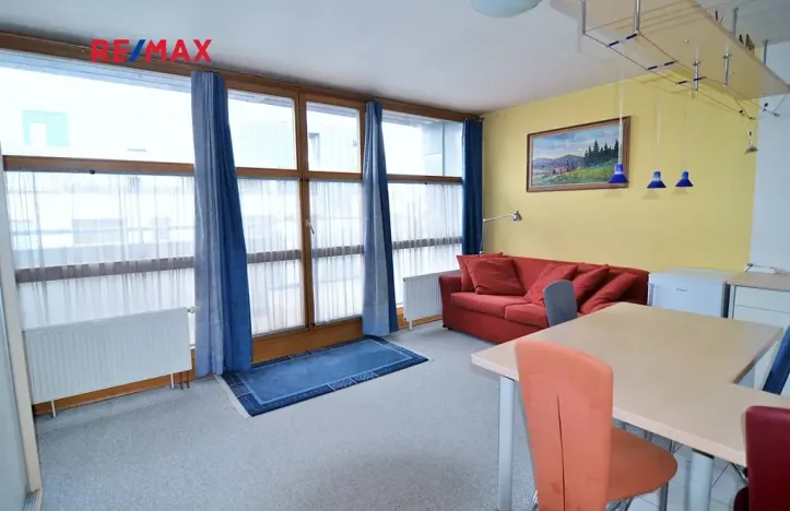 Prodej bytu 1+kk, Praha - Smíchov, Tomkova, 34 m2