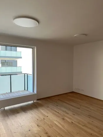 Pronájem bytu 2+kk, Praha - Smíchov, Podbělohorská, 57 m2