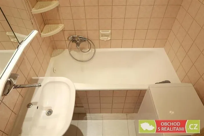 Pronájem bytu 3+kk, Praha, U Slovanky, 73 m2