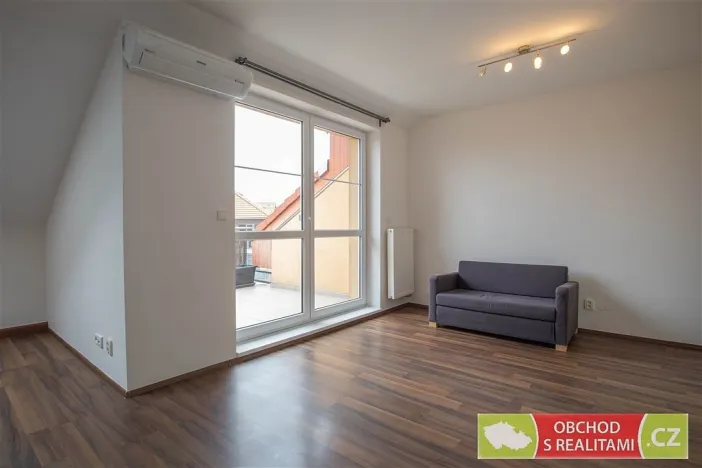 Pronájem bytu 2+kk, Přezletice, Pod Zahrady, 66 m2