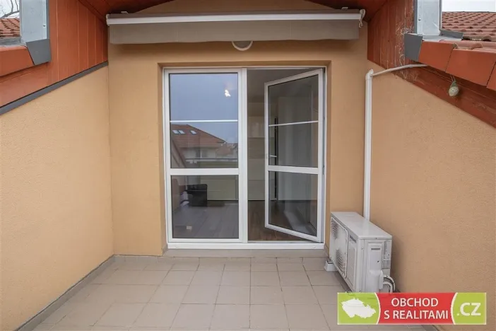 Pronájem bytu 2+kk, Přezletice, Pod Zahrady, 66 m2