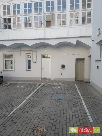 Prodej komerční, Praha, Turnovská, 113 m2