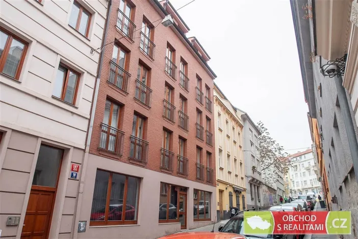 Pronájem bytu 1+kk, Praha, Kozácká, 30 m2