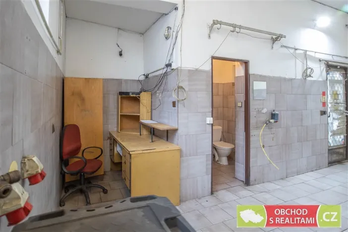 Pronájem skladu, Praha, Broumarská, 48 m2