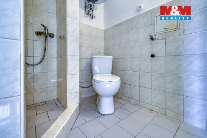 Prodej bytu 1+kk, Karlovy Vary - Bohatice, Dalovická, 34 m2