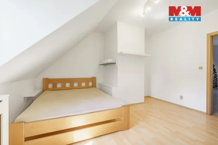 Pronájem bytu 3+1, Cheb, Cechovní, 130 m2