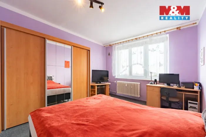 Prodej bytu 2+1, Cheb, Šeříková, 56 m2