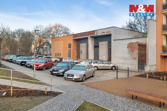 Prodej komerčního pozemku, Kralupy nad Vltavou, sídl. Hůrka, 238 m2