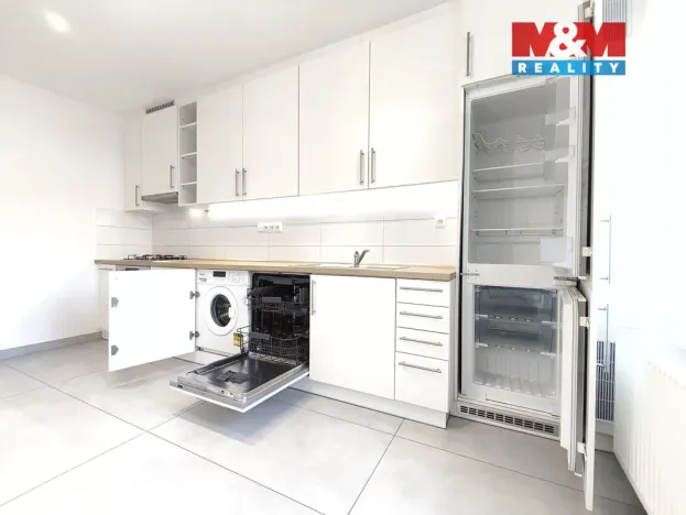 Pronájem bytu 2+1, Praha - Libeň, Drahobejlova, 57 m2