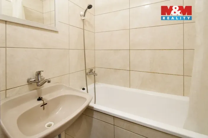 Prodej bytu 1+1, Praha - Letňany, Rýmařovská, 35 m2