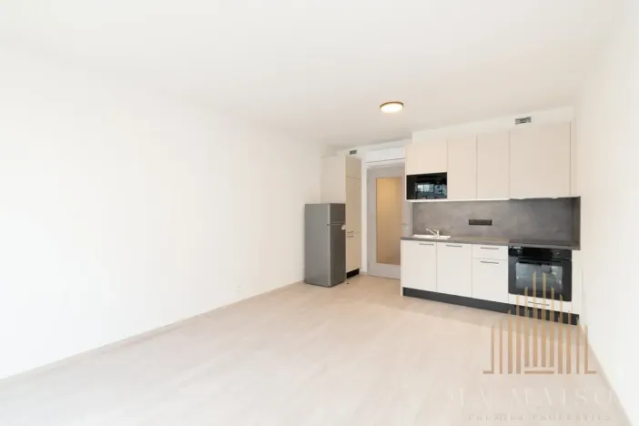 Pronájem bytu 1+kk, Praha - Hloubětín, Poděbradská, 32 m2