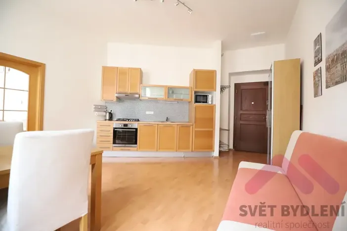 Pronájem bytu 2+kk, Praha - Nové Město, Koubkova, 52 m2