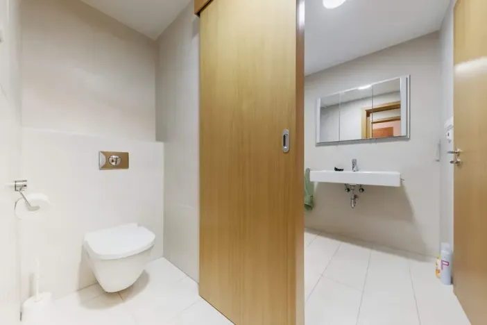 Pronájem bytu 2+kk, Praha - Žižkov, Ke kapslovně, 69 m2