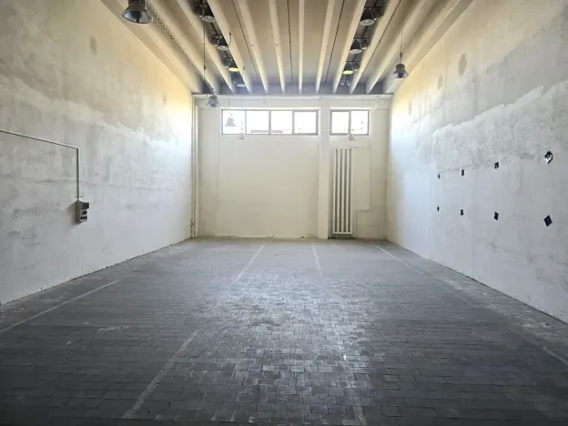 Pronájem skladu, Zlín, třída 3. května, 201 m2