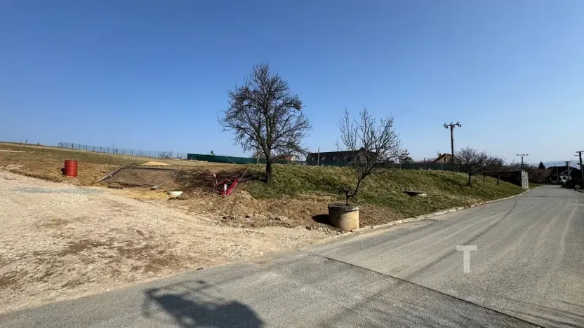 Prodej pozemku pro bydlení, Voděrady, 1418 m2