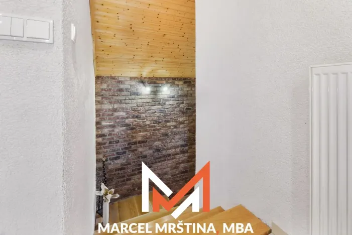 Prodej rodinného domu, Borová, 307 m2