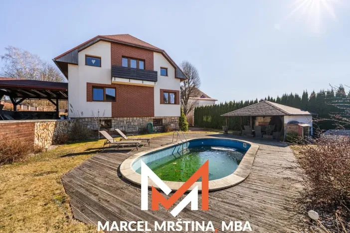 Prodej rodinného domu, Borová, 307 m2