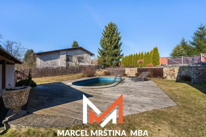 Prodej rodinného domu, Borová, 307 m2