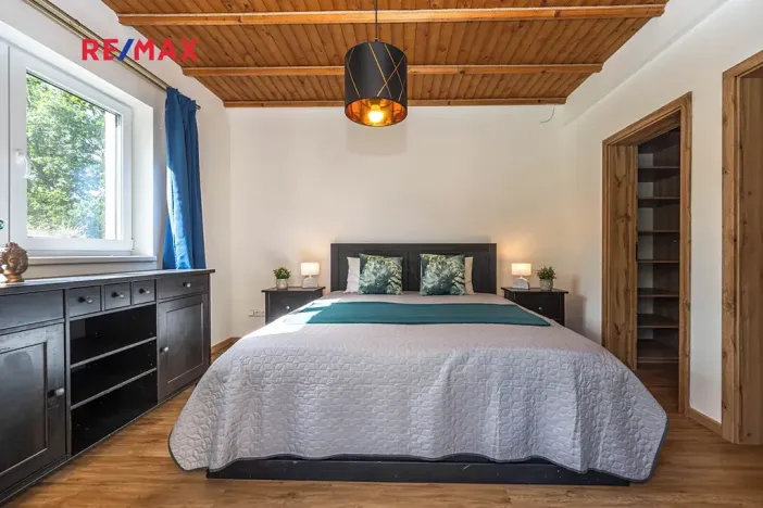 Pronájem rodinného domu, Mnichovice, Myšlínská, 221 m2