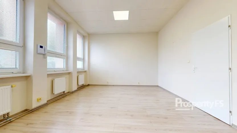 Pronájem kanceláře, Ústí nad Labem - Ústí nad Labem-centrum, Bělehradská, 33 m2