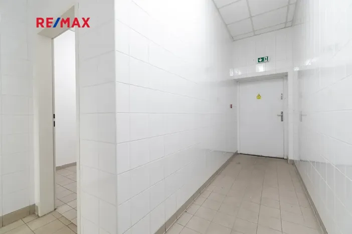 Pronájem obchodního prostoru, Plzeň, 181 m2