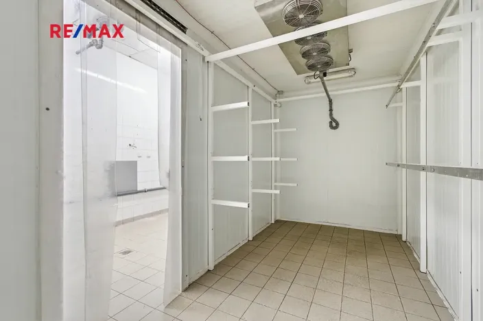 Pronájem obchodního prostoru, Plzeň, 181 m2