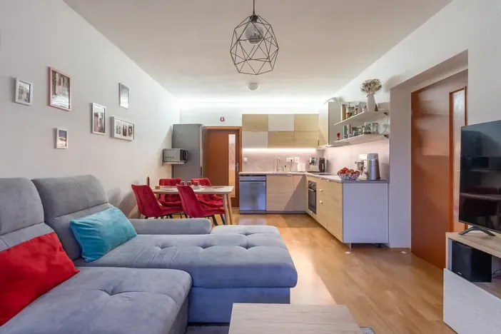 Prodej bytu 2+kk, Brno, Zderadova, 55 m2