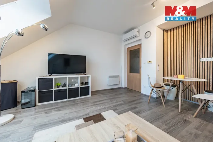 Pronájem bytu 2+kk, Chvalovice, 49 m2